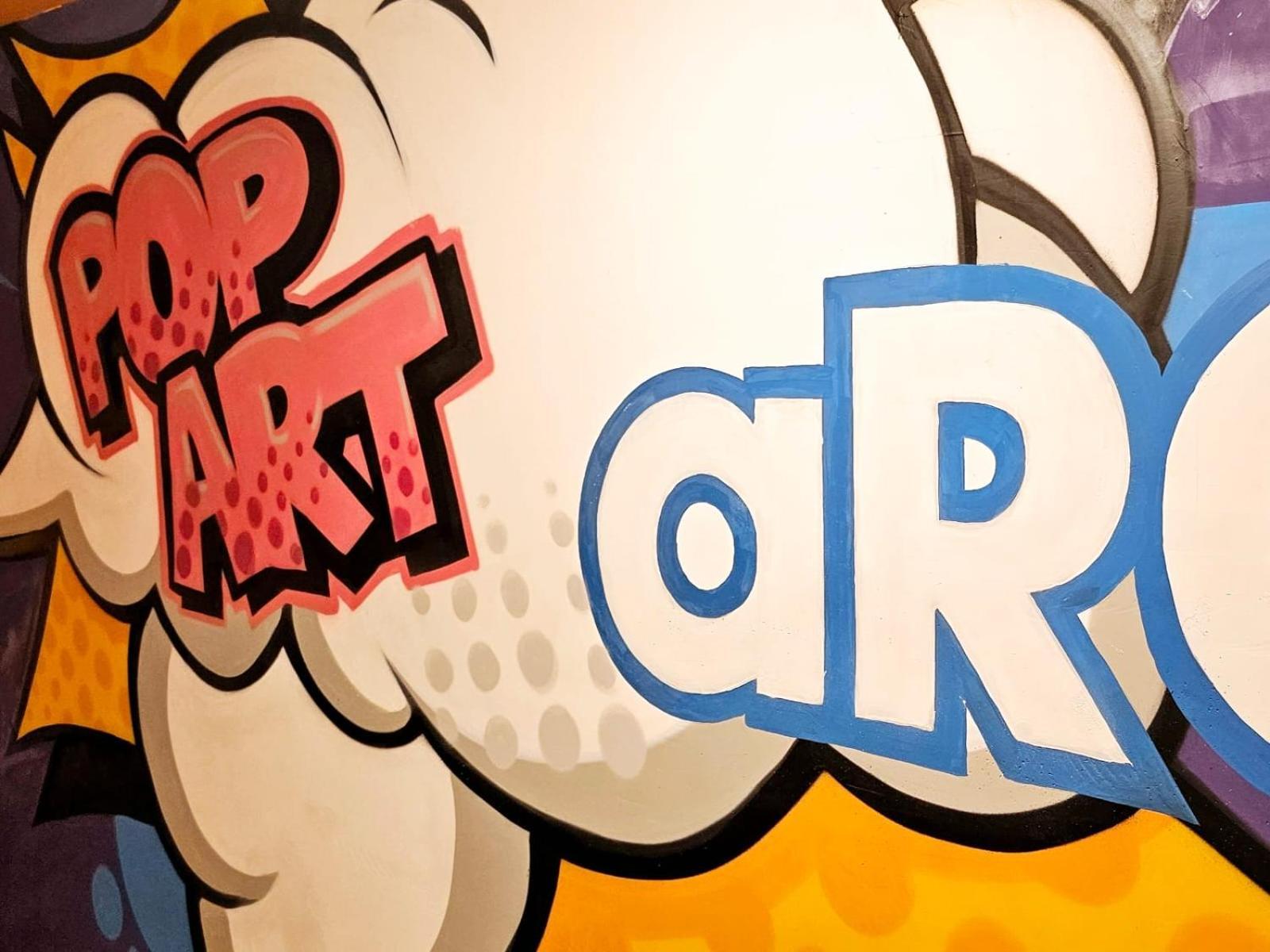 Arc House Pop Art Hostel Madrid Exterior photo